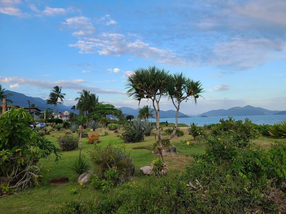 Linda Casa A 200M Da Praia Do Capricornio Caraguatatuba Exteriér fotografie